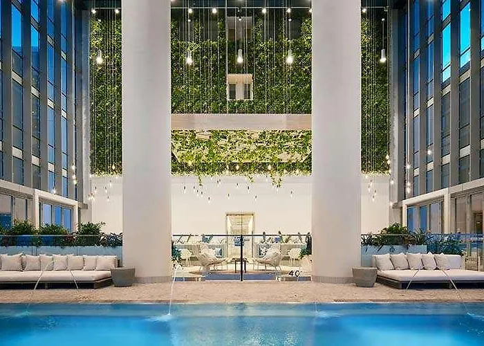 Hotel Sentral Michigan Avenue