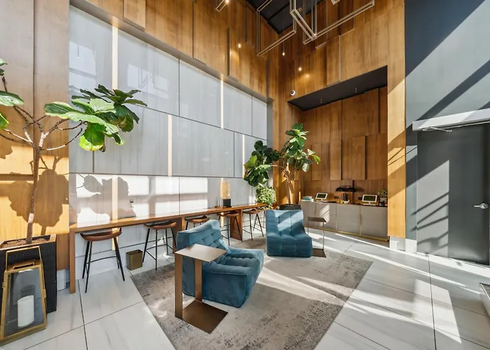 Hotel Sentral Michigan Avenue 3*