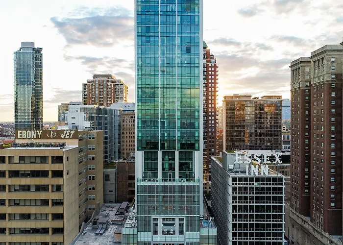 Sentral Michigan Avenue