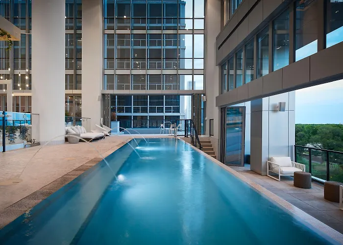Sentral Michigan Avenue Hotel 3*