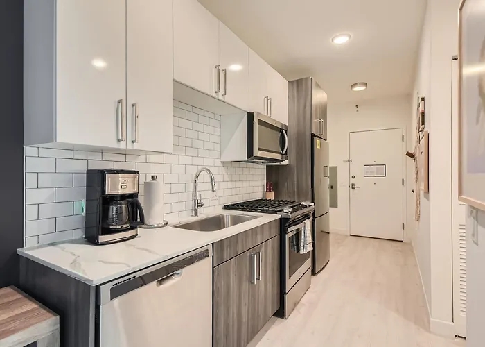 Hotel Sentral Michigan Avenue 3*