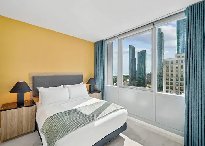 Sentral Michigan Avenue 3*