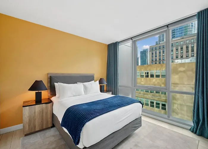 Sentral Michigan Avenue 3*