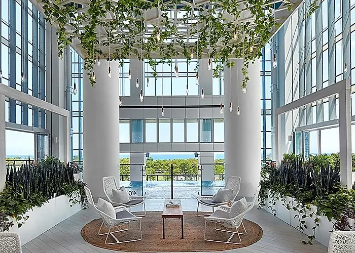 Sentral Michigan Avenue Hotel 3*